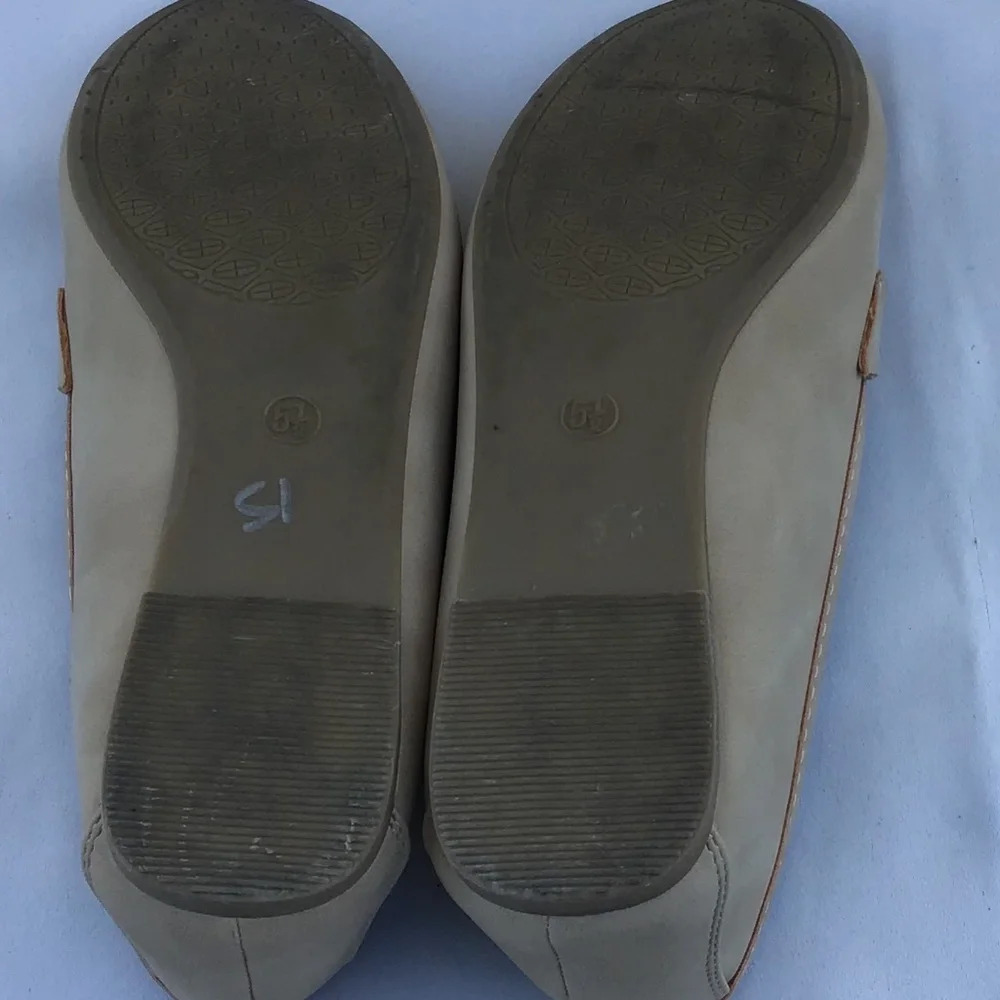 Whitemt. Women’s Perforated Beige Loafer Size 5.5 - Picture 7 of 8